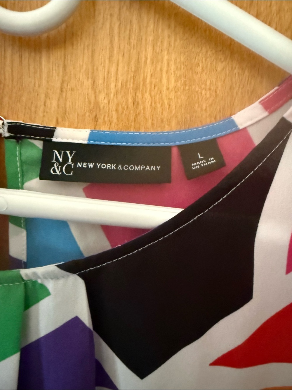 New York & Company Bright Geometric Multicolor Cap Sleeve Blouse - Picture 2 of 3